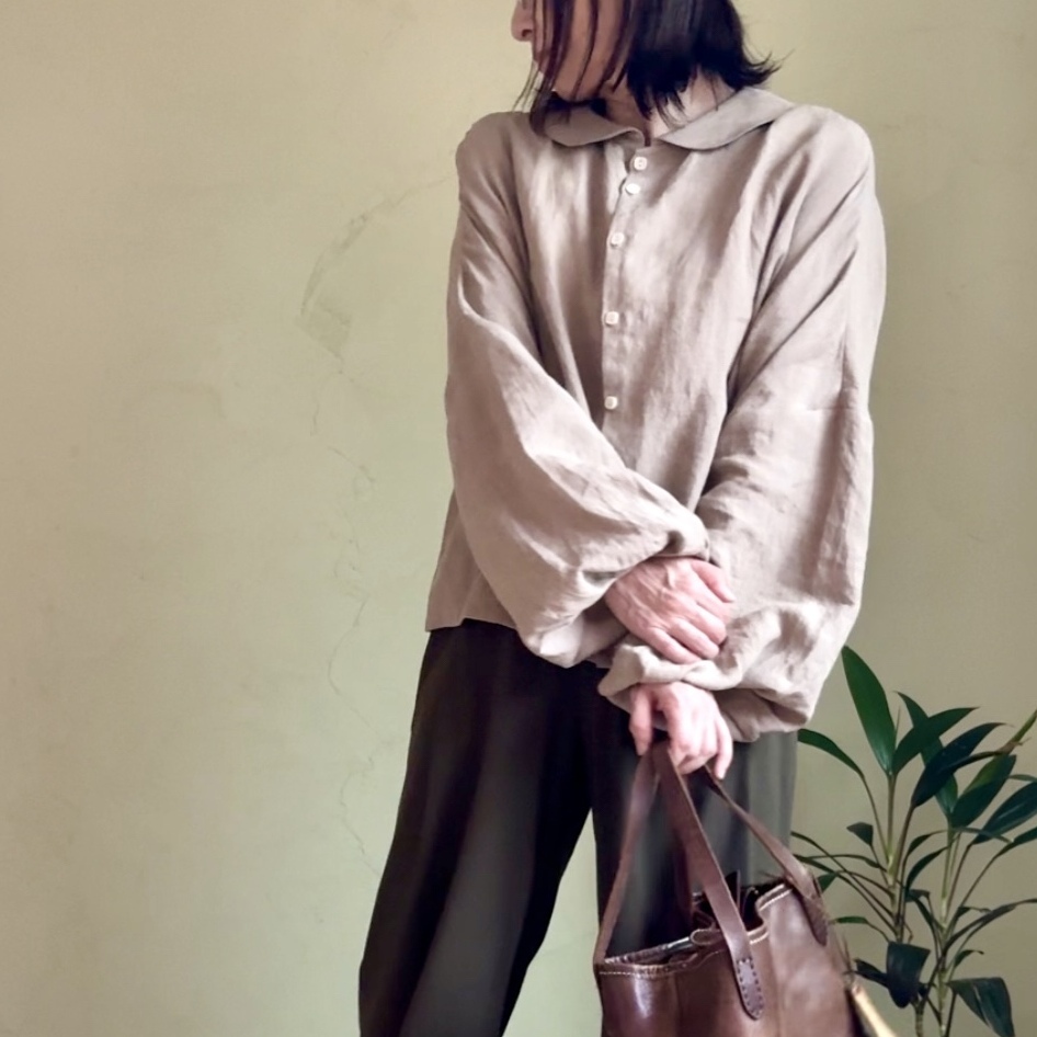 [受注生産]国産リネンのバルーンスリーブ｜丸襟ブラウス